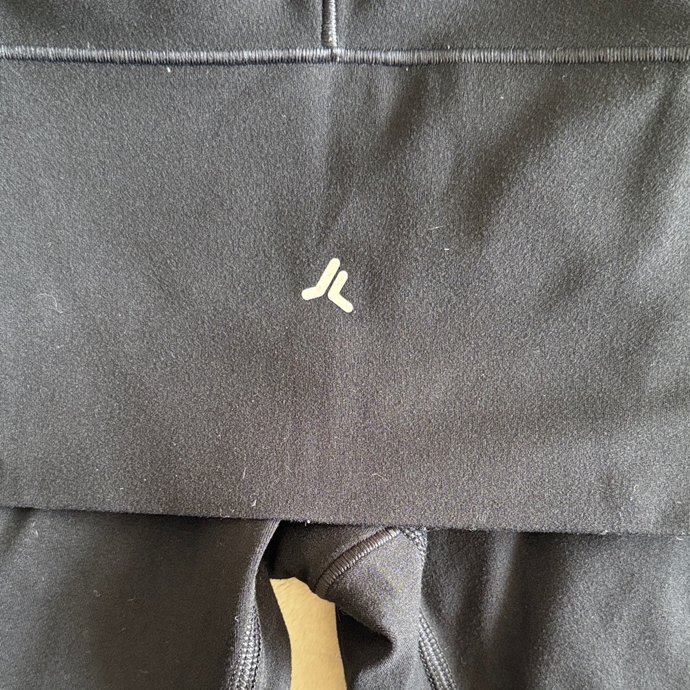 Old Navy Smoothstyle high rise leggings / M - Picture 6 of 6